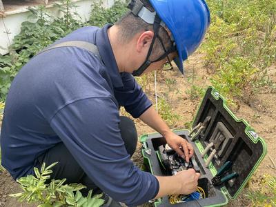 高温炙烤下的坚守 临沂移动装维师傅的通讯守护之路